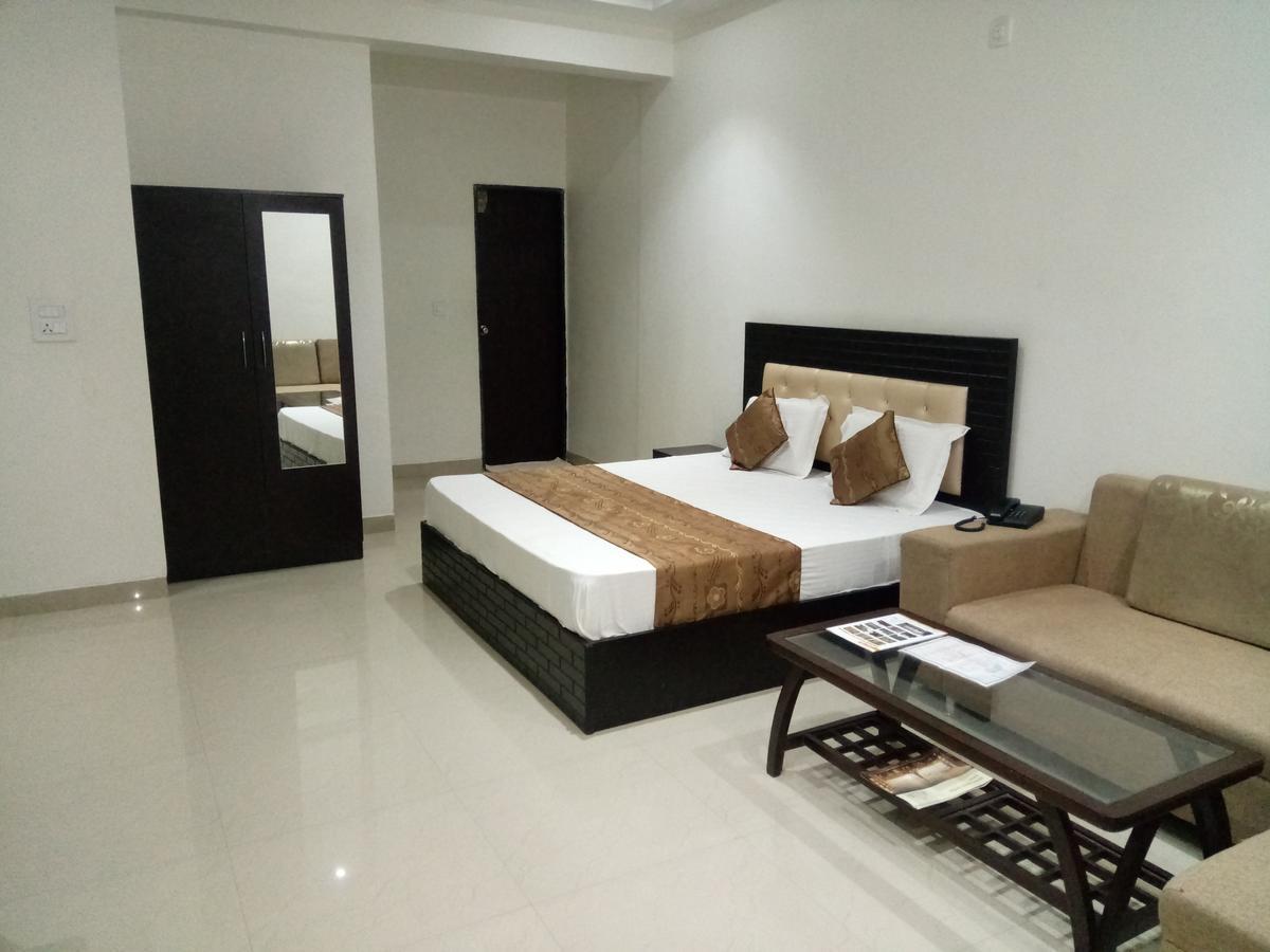 Anamsa Residency Hotel Vrindavan Luaran gambar